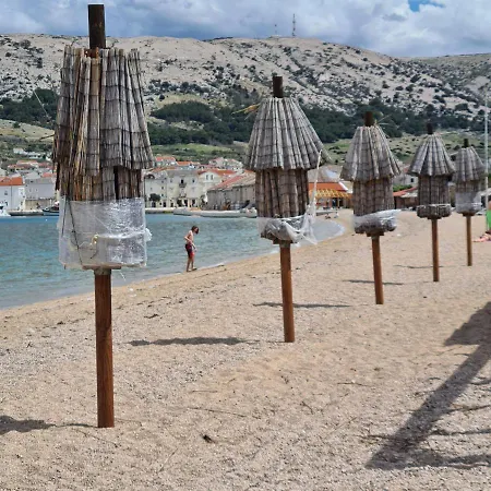 Mb * Pag Town